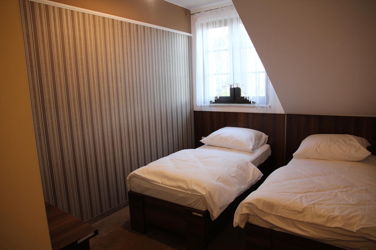 Gosciniec Pod Mlynem Hotel Inowroclaw Exterior photo